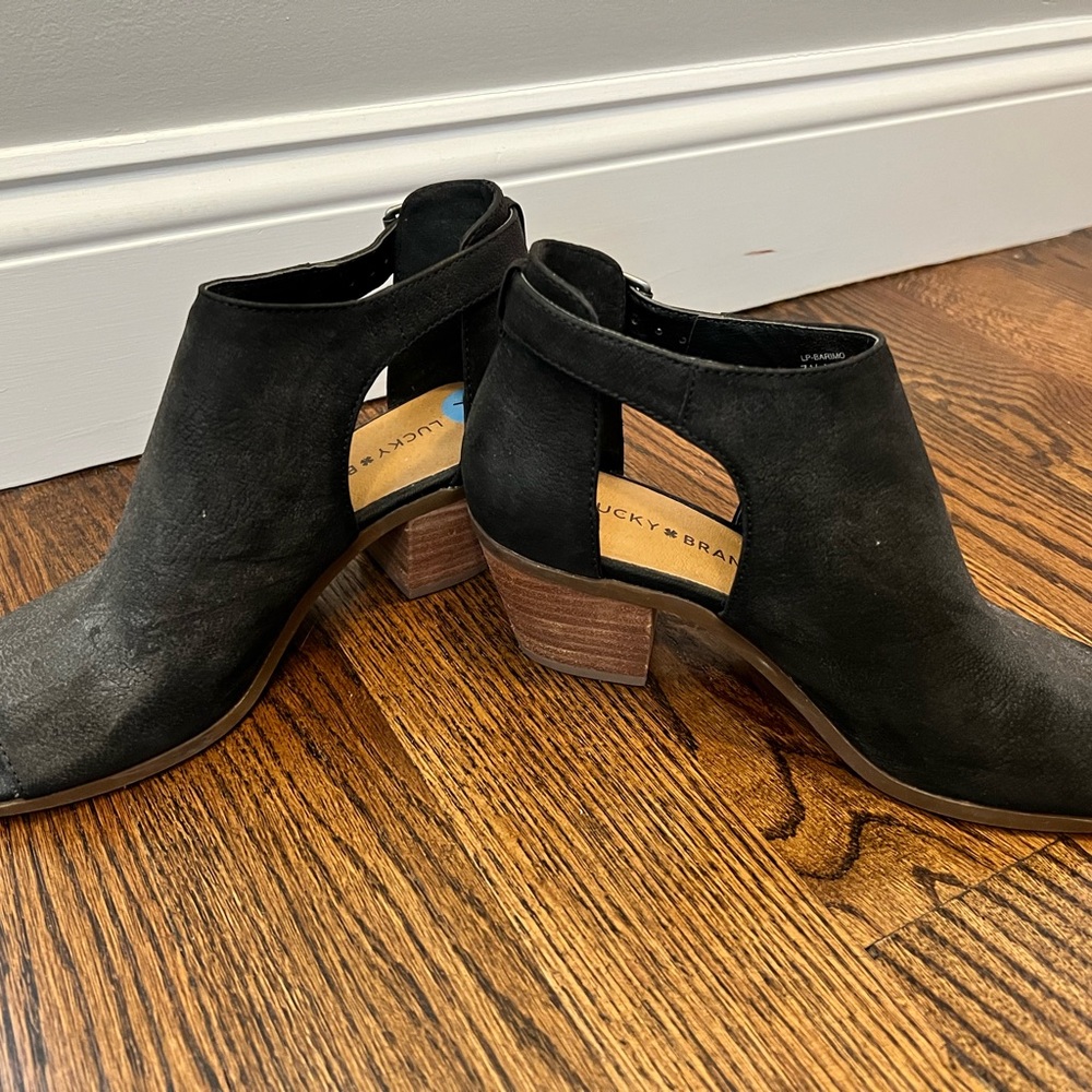 Lucky brand black peep toe shoe - Picture 3 of 6